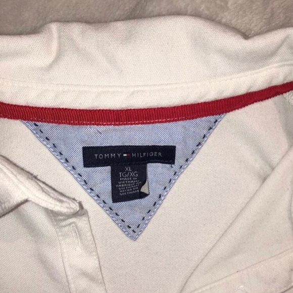 Vintage Tommy Hilfiger polo - Picture 3 of 3